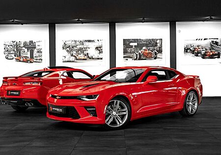 Chevrolet Camaro Coupé 6.2 V8 AT. #Recaro #Klappenabgas