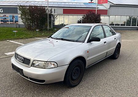 Audi A4 1.8 Auto+Klima+TÜV&Service Neu+Scheckheft