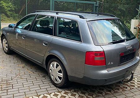 Audi A6 Avant 2.4