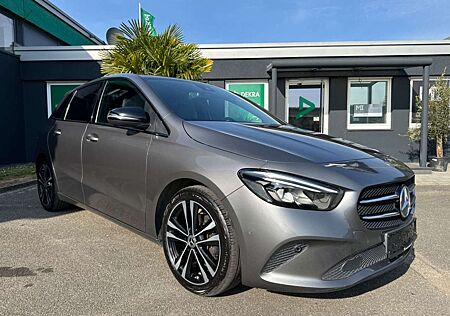 Mercedes-Benz B 180 d ProgressiveNightPake CarPlay Lane LED AHK