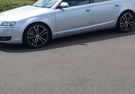 Audi A6 4.2 quattro tiptronic