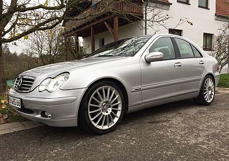 Mercedes-Benz C 200 C200 CDI Classic * AMG 18 Zoll * TÜV neu *