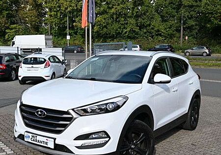 Hyundai Tucson 1.6 blue Advantage 1.Hand Navi Cam Sitzhz