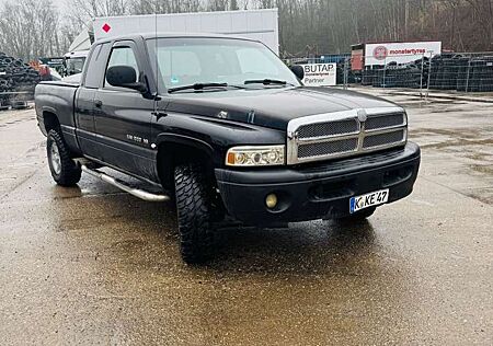 Dodge RAM 1500 5,9