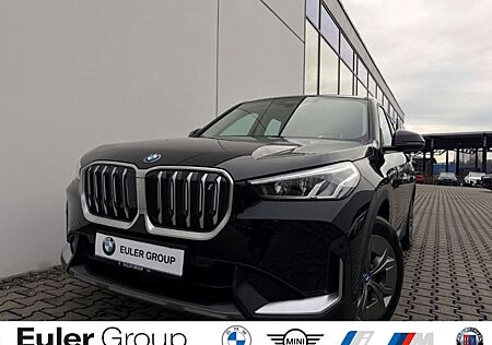 BMW iX1 xDrive 30 AD Navi Digitales Cockpit Soundsystem LE