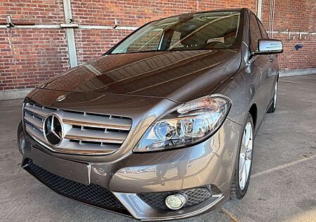 Mercedes-Benz B 180 B -Klasse CDI/AUTOMATIK/SHZ/NAVI