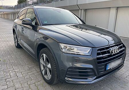 Audi Q5 50 TFSI e quattro S tronic sport