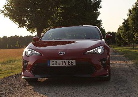 Toyota GT86 GT Unlimited mit TRD Sportpaket
