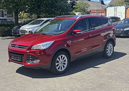 Ford Kuga 1.5 EcoBoost 2x4 Titanium, Panoramadach, SHZ, PDC