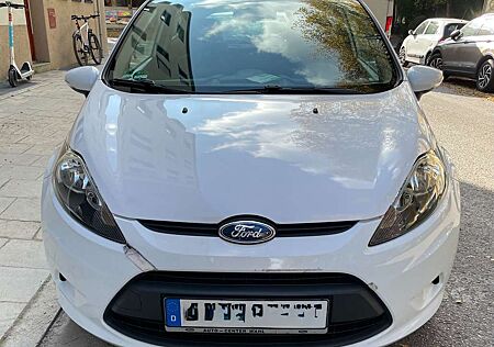 Ford Fiesta charmanter Kleinwagen