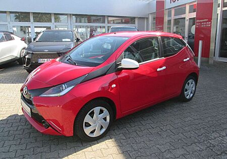 Toyota Aygo x-play