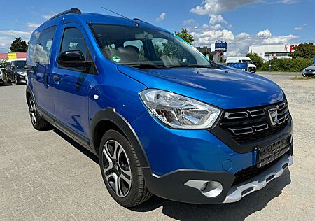 Dacia Dokker STEPWAY NAVI KAMERA KLIMA BC SHZ ZAHNRIEMEN-NEU