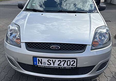 Ford Fiesta 1.4 Trend