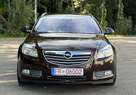 Opel Insignia A Sports Innovation 2,0 D ; NEU TÜV .