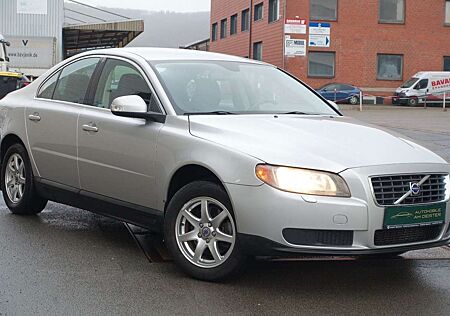 Volvo S80 Lim. 2.5 T Kinetic*AHK*4xSHZ*TEMPOMAT*TÜV+SE