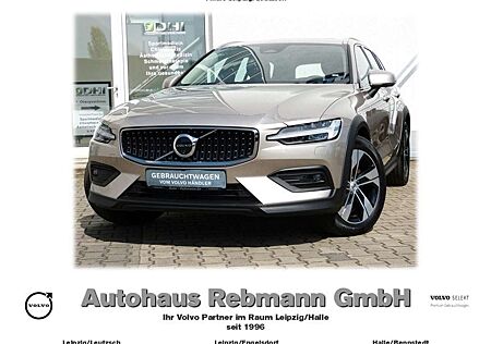 Volvo V60 CC V60 Cross Country V60 B5 AWD Cross Country Ultimate 360°