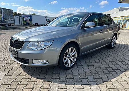 Skoda Superb gebraucht kaufen Skoda Superb Ambition Automatik, AHK, Alufelgen, Klima