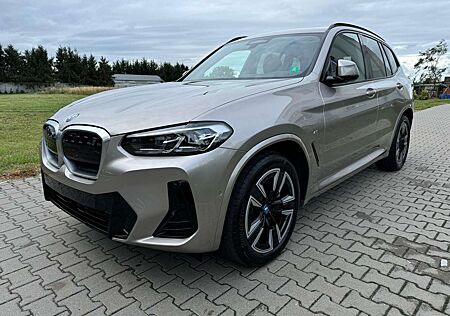 BMW iX3 Inspiring M-Sport Paket Panorama