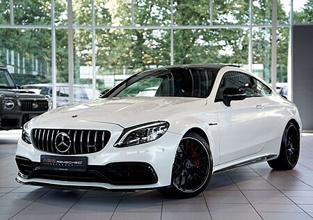 Mercedes-Benz C 63 AMG S Coupé *Schale *Pano *Carbon *S-Abgas