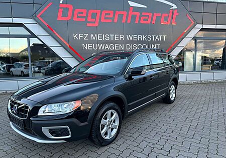 Volvo XC 70 XC70 Summum AWD NAVI LEDER Bi-XENON