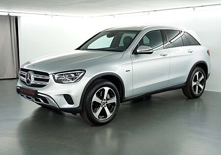 Mercedes-Benz GLC 300 e 4Matic Kamera AHK Business AMG LED