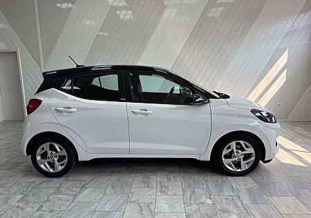 Hyundai i10 1.0 Trend PDC CarPlay 8x bereift