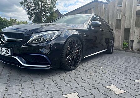 Mercedes-Benz C 63 AMG S T Speedshift 7G-MCT Edition 1