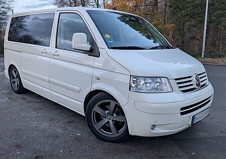 VW T5 Multivan Volkswagen Transporter T5 TDI DPF United