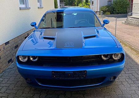 Dodge Challenger Automatik SXT Plus