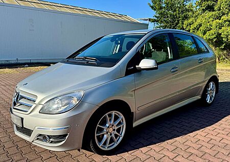 Mercedes-Benz B 180 B-Klasse BlueEFFICIENCY SPORT EDITION