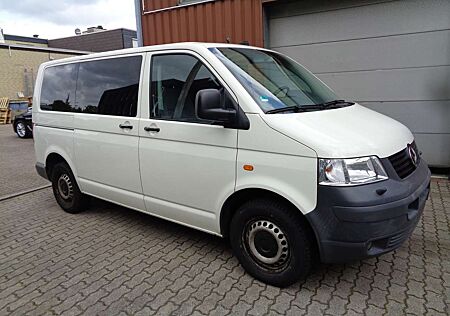 VW T5 Volkswagen 2.5 TDI, Autom., Klima, PDC, 8 Sitze
