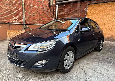 Opel Astra 1.4 Turbo TÜV Neu mit AHK