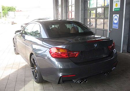 BMW M4 Cabrio / Schalter / Keramik / Neuwertiger Zustand