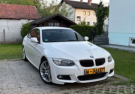 BMW 318 i M-Paket ab Werk+2HD+Xenon+Navi+Bluetooth