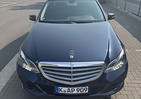 Mercedes-Benz E 200 BlueTEC 7G-TRONIC
