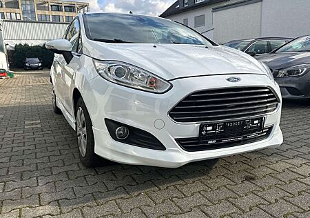 Ford Fiesta Titanium*8xReifen*Kamera*Navi*Garantie