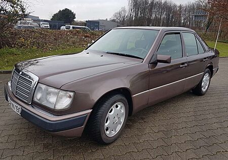 Mercedes-Benz E 200 2.Hand Orig. Kilometer