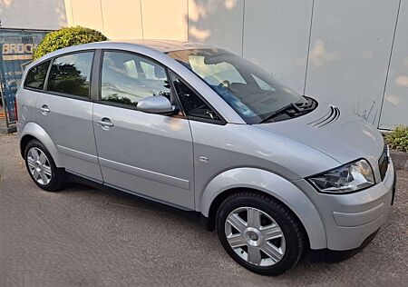 Audi A2 1.4 1. Hd. guter Zust. Tüv und Inspektion neu