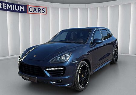 Porsche Cayenne Turbo S *Carbon*Sport-Chrono*Garantie*