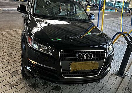 Audi Q7 3.6 FSI quattro tiptronic