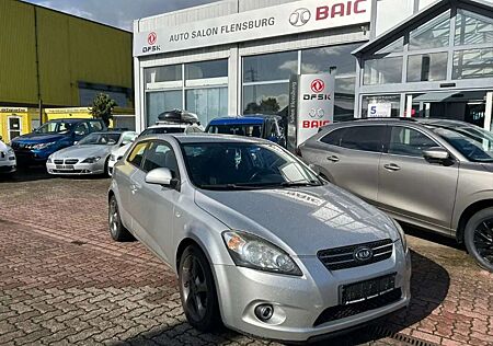 Kia Cee'd Ceed / LX*Sitzheizung*Klima*AHK*verkauf im Zustand