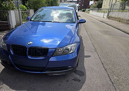 BMW 320i 320