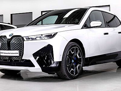BMW iX xd40 SPORT LASER CLEAR&BOLD SC SH PANO AHK H&K 22"