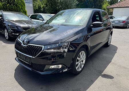 Skoda Fabia 1.0 TSI Clever *ACC*Navi*LED*