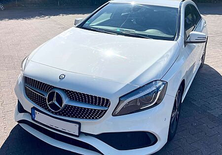 Mercedes-Benz A 180 A-Klasse AMG Line