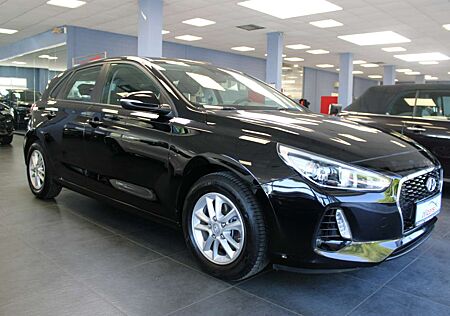 Hyundai i30 1.4L - Navi - BT -