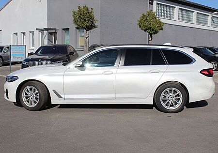 BMW 520 d xDrive Tour. Aut. +DAB+AHK+Live Cop. PRO+Leder-S