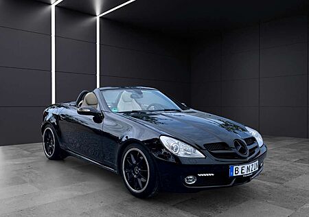Mercedes-Benz SLK 200 AMG-Paket~SHZ~Xenon~MFL