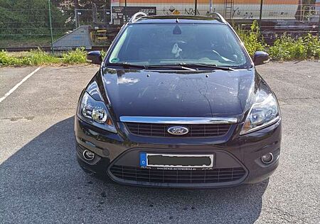 Ford Focus Turnier 1.8 Black Magic