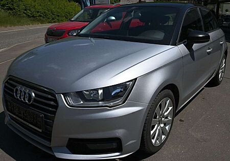 Audi A1 Sportback 1.6 TDI ALU GRA Klima MFL PDC SHZ